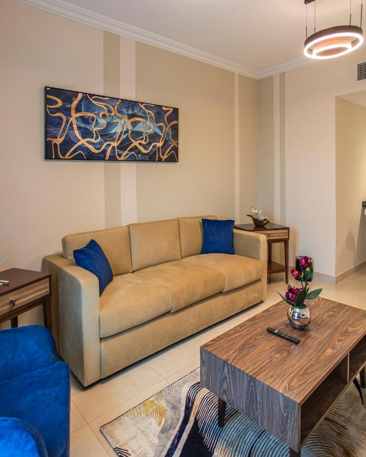Viola Hotel Apartments ชาร์จาห์ ภายนอก รูปภาพ