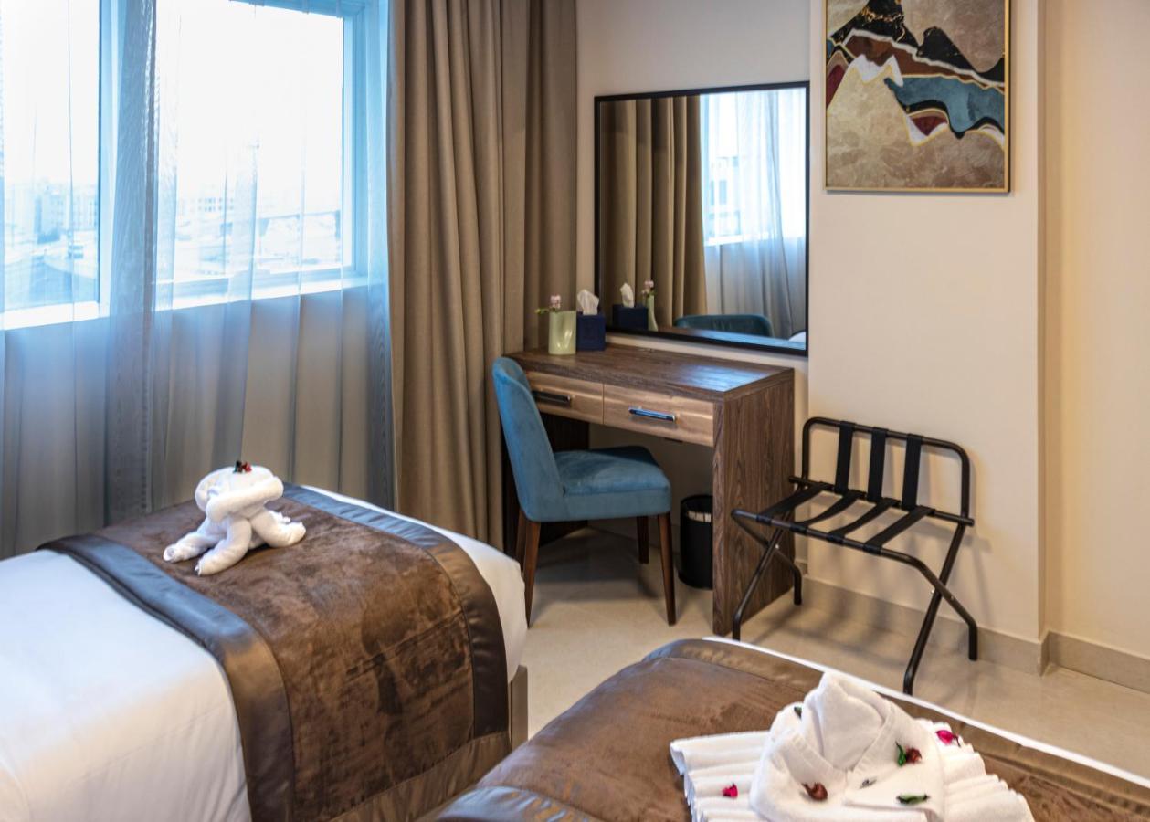 Viola Hotel Apartments ชาร์จาห์ ภายนอก รูปภาพ