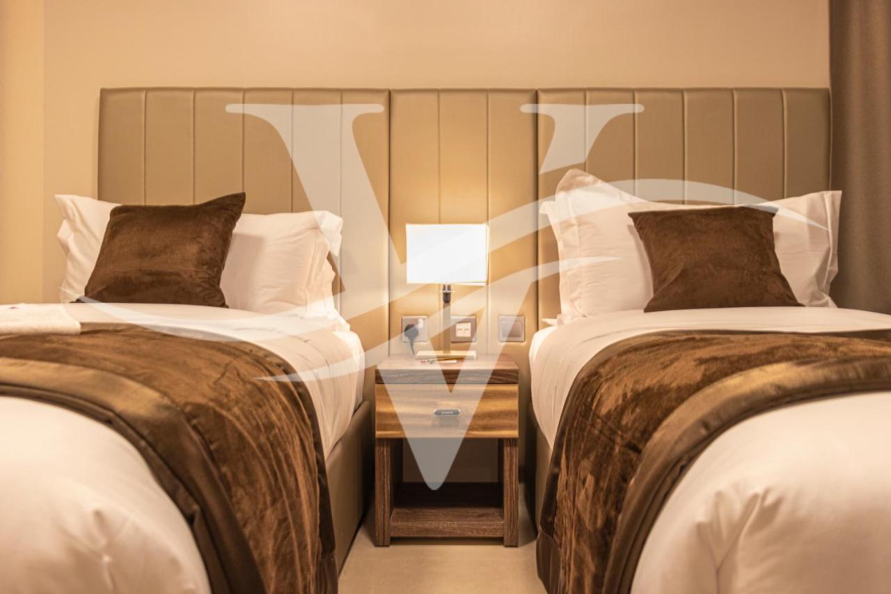Viola Hotel Apartments ชาร์จาห์ ภายนอก รูปภาพ